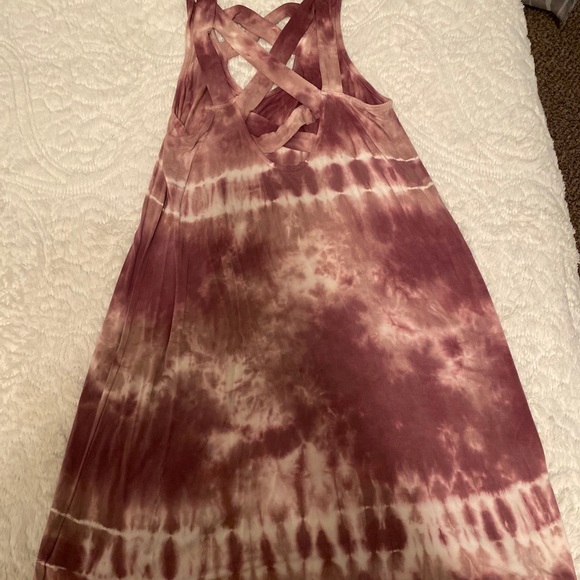 Tops - Picture 2 of 8